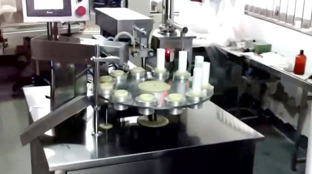 tubes filling ultrasonic sealing machine semi automatic ultrasəs boruları möhürləyən doldurucu equip.jpg