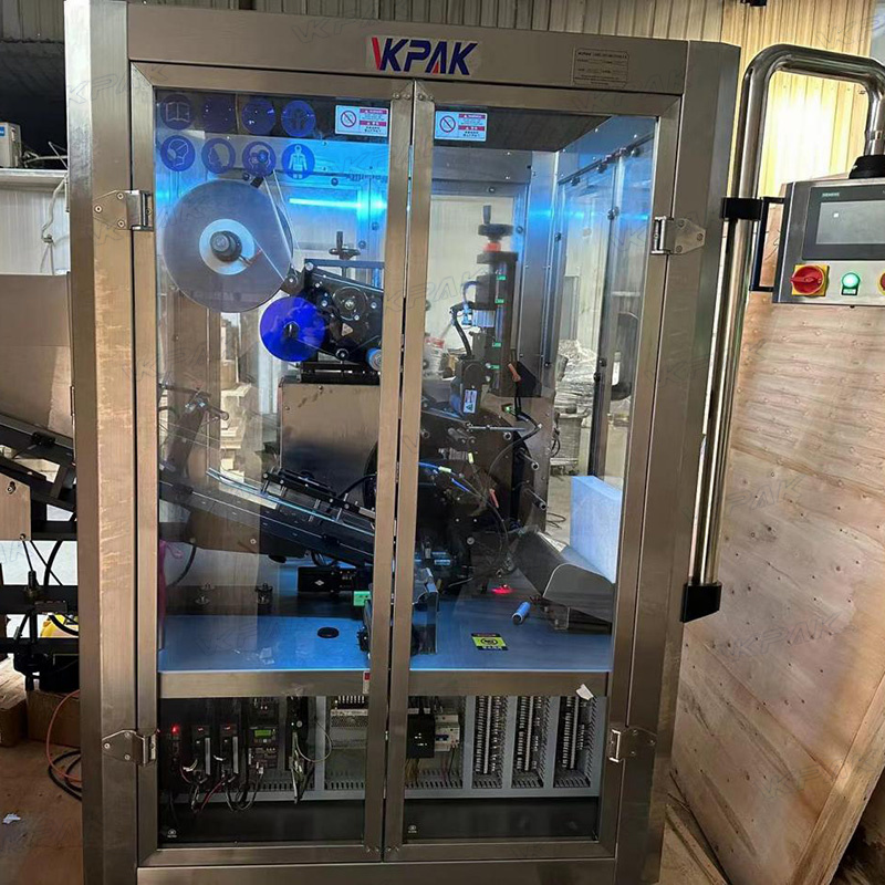 Boru Qidalandırma Sistemi ilə Avtomatik Plastik Yumşaq Boruların Etiketləmə Maşını