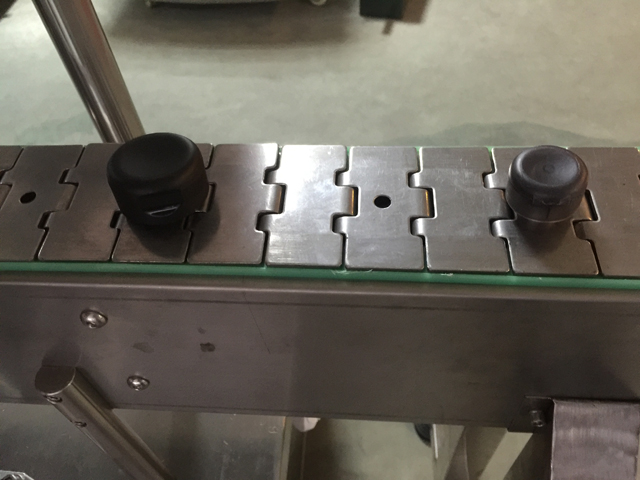 lentlər qolu etiketləmə maşını.jpg