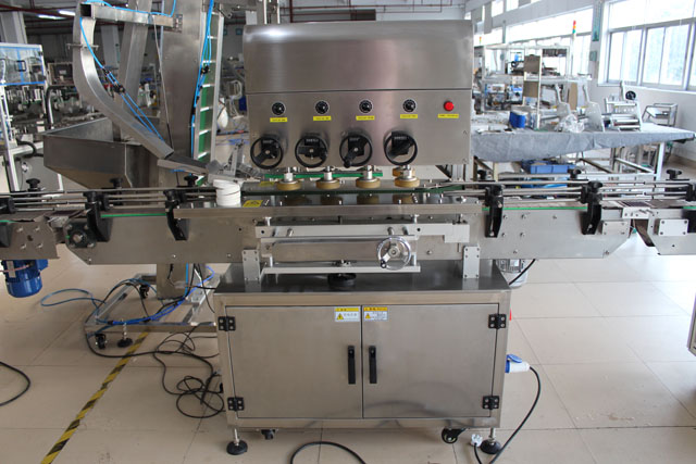 qaldırıcı (3) ilə qapaq maşını.JPG