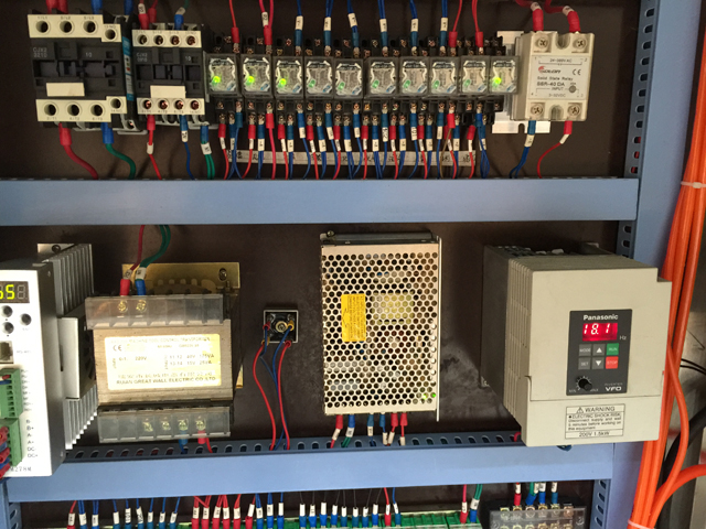 BORULAR DOLDURMA möhürləyicisi.jpg