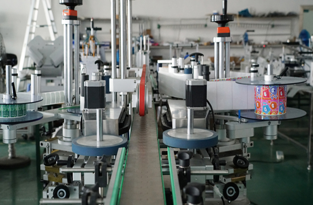 ikitərəfli etiketləmə maşınları.jpg