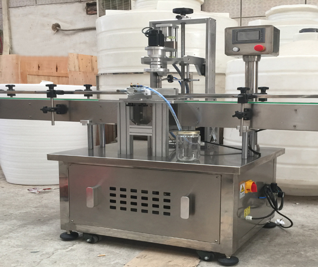 avtomatik capper.jpg