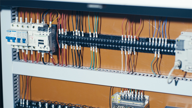 elektronika lövhəsi.jpg