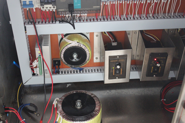 daxili maşın elektron.jpg