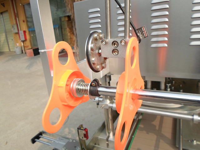 filmin yüklənməsi üçün roller sealing.jpg