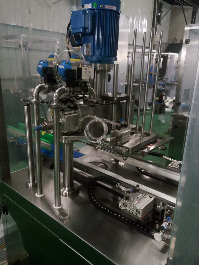 Vakuum seamer.jpg üçün yaxın çəkiliş