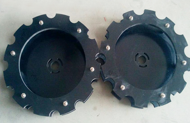 qapaqlar maşın.jpg