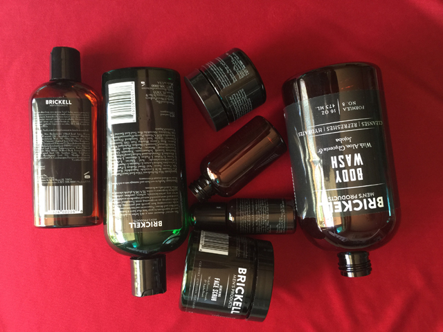 butulkaların etiketlənməsi üçün yuvarlanan etiketləmə avadanlığı.jpg