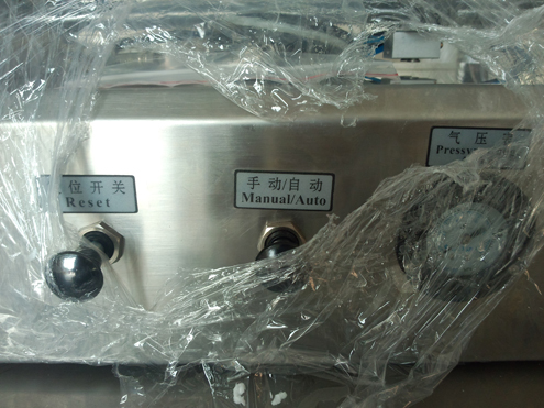 liquid filler semi automatic Saç geli üçün 8 oz şüşə.jpg