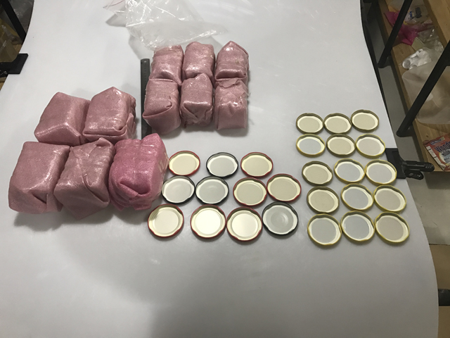 vakuum qapaqları üçün qapaqlar və butulkalar.jpg