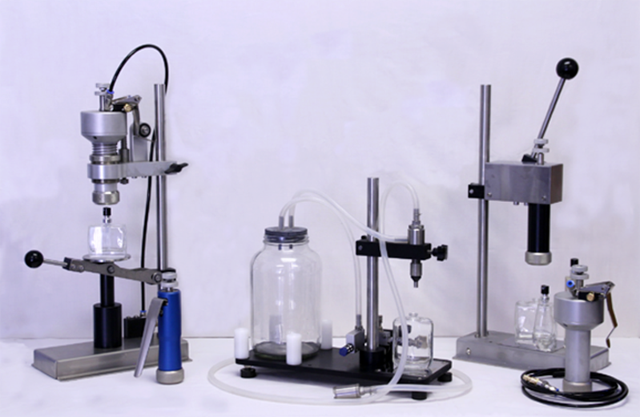 şüşə butulkalar üçün sıxma maşınları.jpg