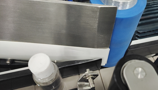 bottles.jpg üçün etiketləmə prosesi